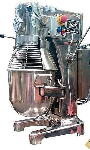 Batedeira industrial planetária 20 litros Batedeira industrial planetária 20 litros